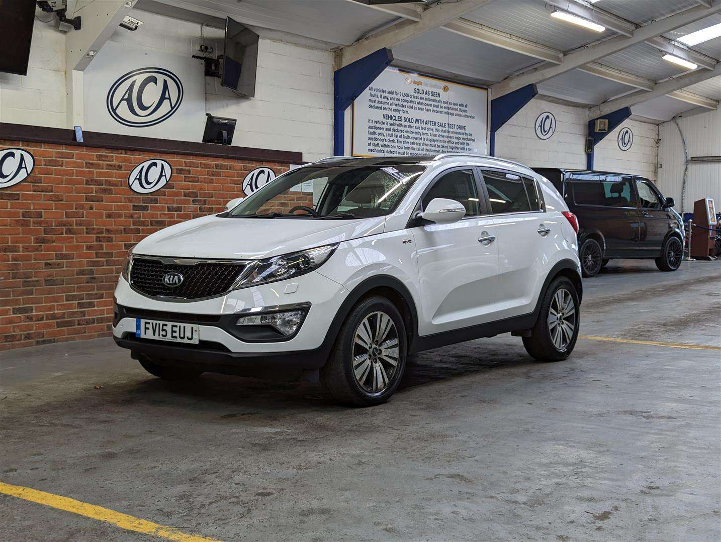 <p>2015 KIA SPORTAGE KX-3 SAT NAV CRD</p>