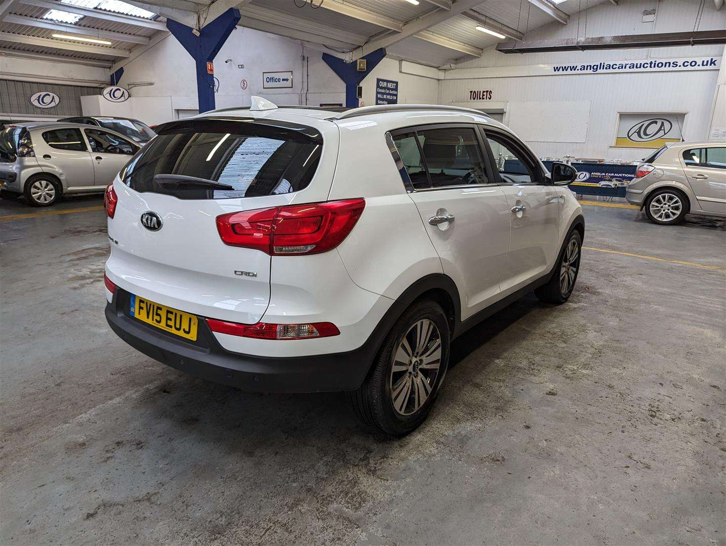 <p>2015 KIA SPORTAGE KX-3 SAT NAV CRD</p>