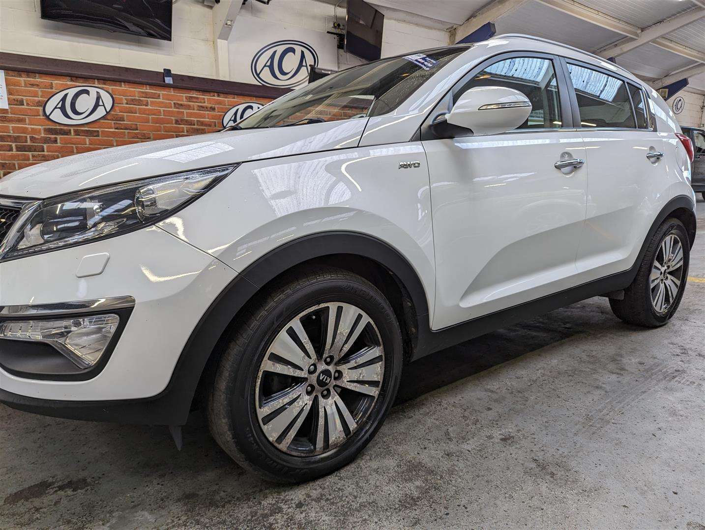 <p>2015 KIA SPORTAGE KX-3 SAT NAV CRD</p>