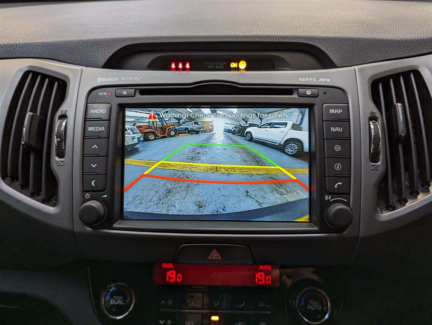 <p>2015 KIA SPORTAGE KX-3 SAT NAV CRD</p>