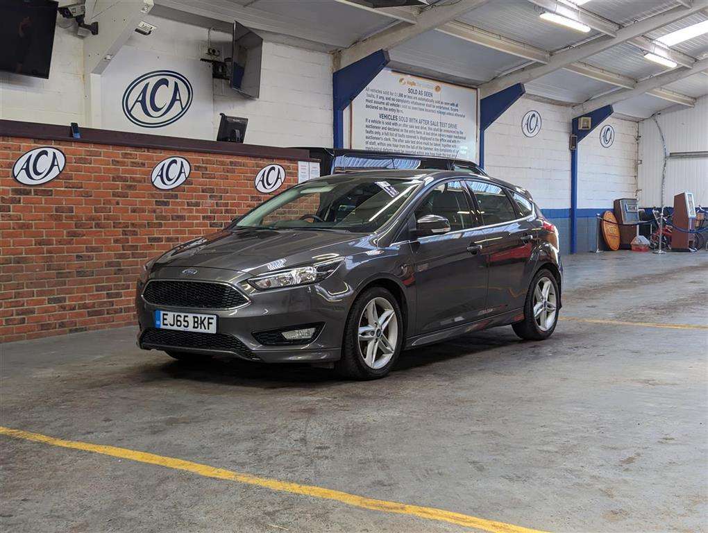 <p>2015 FORD FOCUS ZETEC S</p>