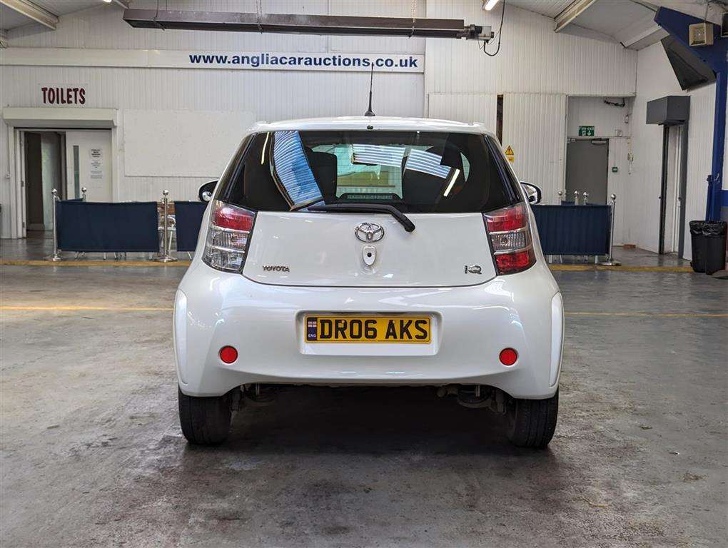 <p>2009 TOYOTA IQ2 VVT-I</p>