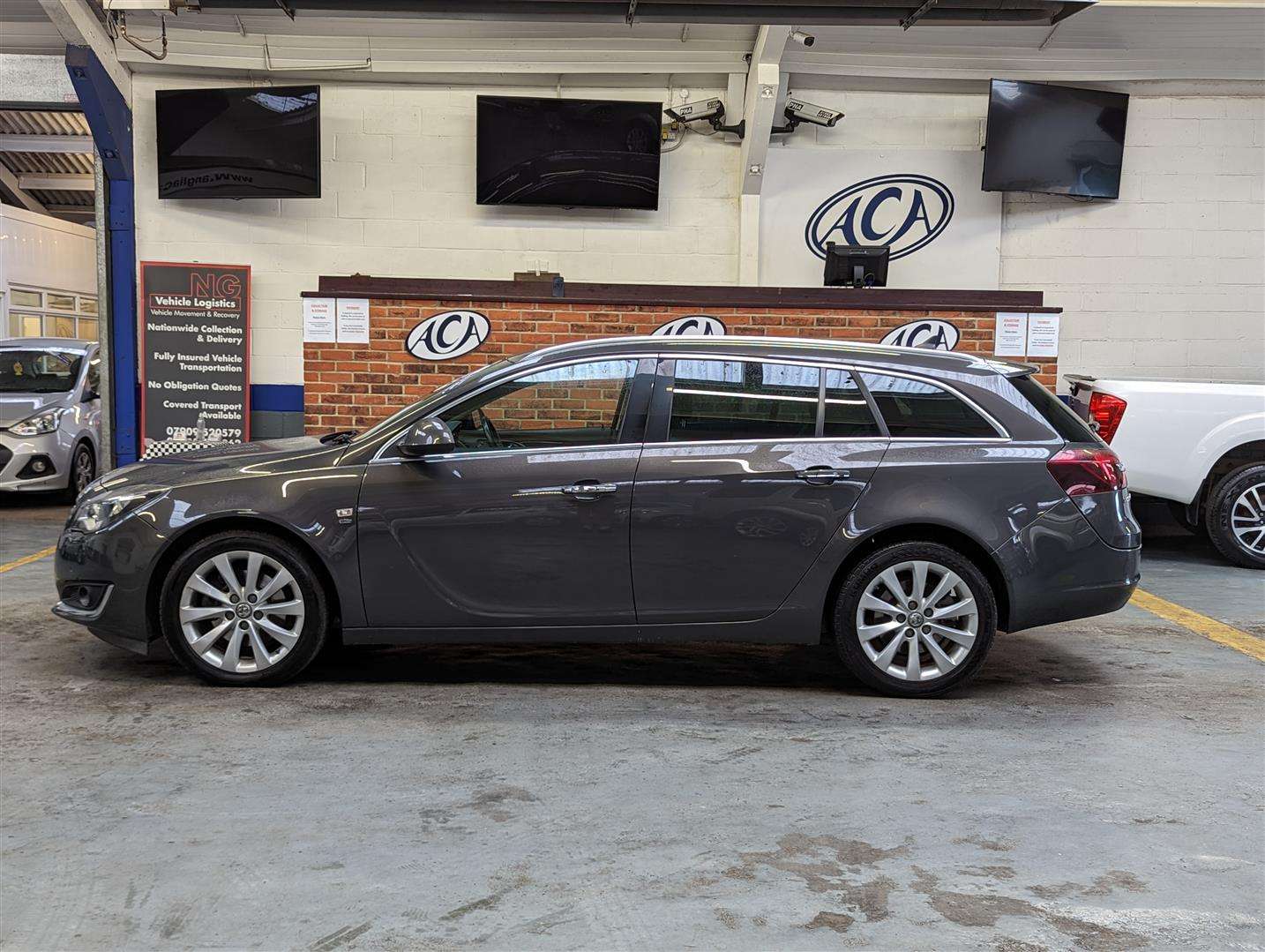 <p>2014 VAUXHALL INSIGNIA ELITE NAV CDTI AUTO</p>