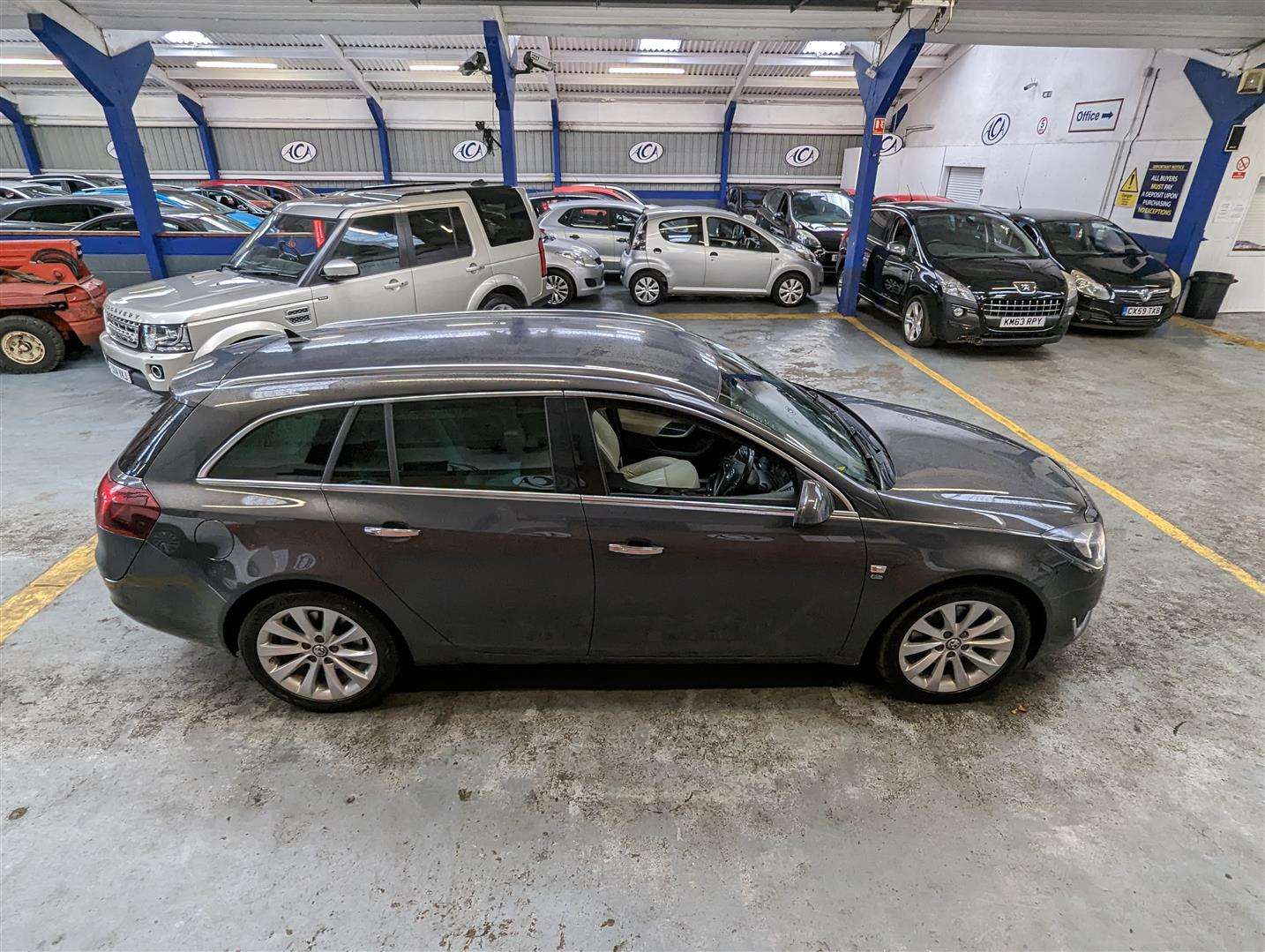 <p>2014 VAUXHALL INSIGNIA ELITE NAV CDTI AUTO</p>