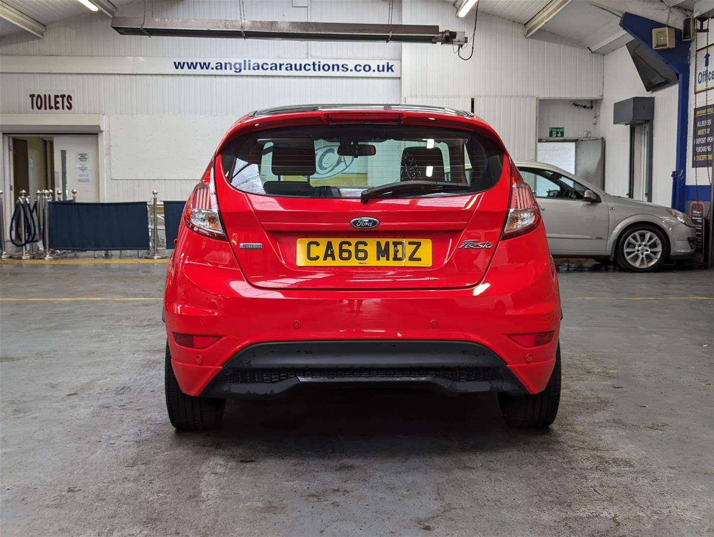 <p>2016 FORD FIESTA ST-LINE RED EDITIO</p>