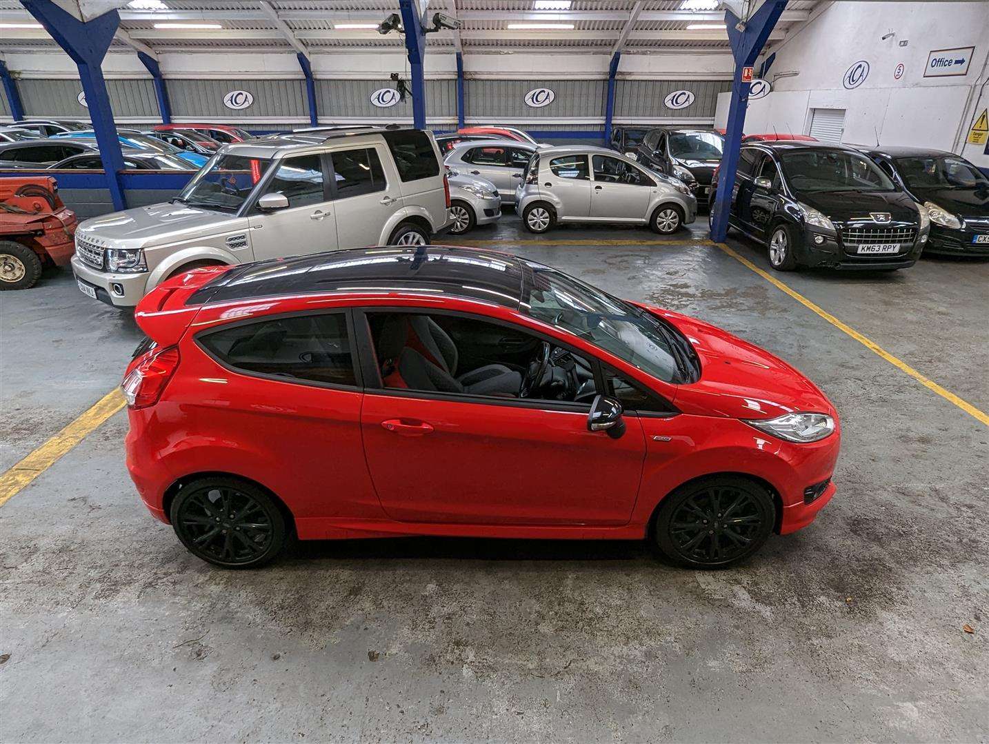 <p>2016 FORD FIESTA ST-LINE RED EDITIO</p>