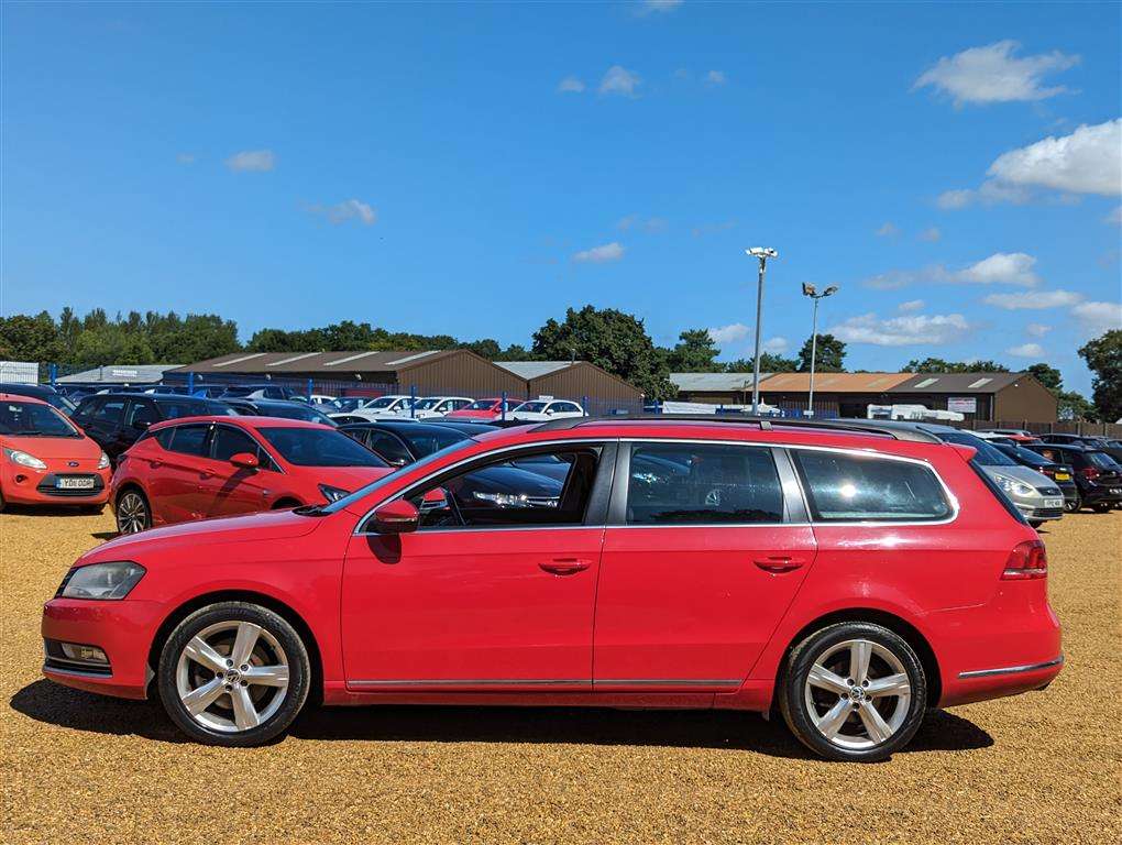 <p>2012 VOLKSWAGEN PASSAT SE BLUEMOTION TECH</p>