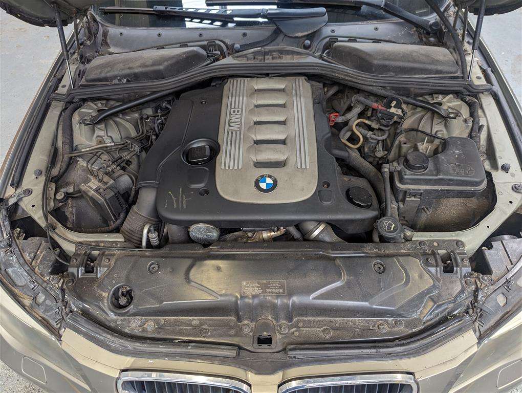 <p>2004 BMW 530 SE AUTO</p>