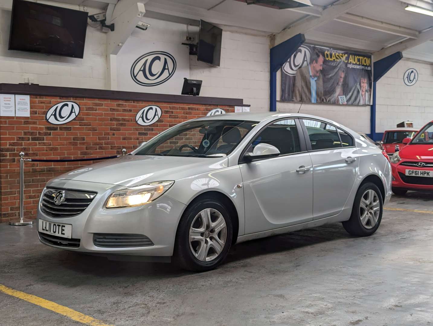 <p>2011 VAUXHALL INSIGNIA ES</p>