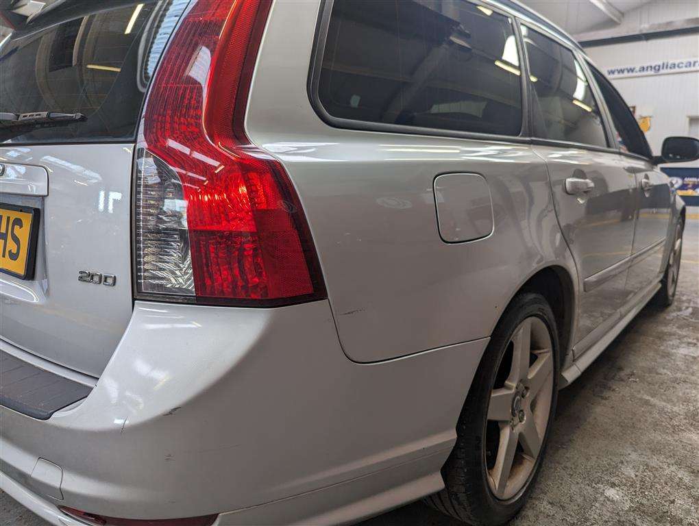 <p>2009 VOLVO V50 SPORT D</p>