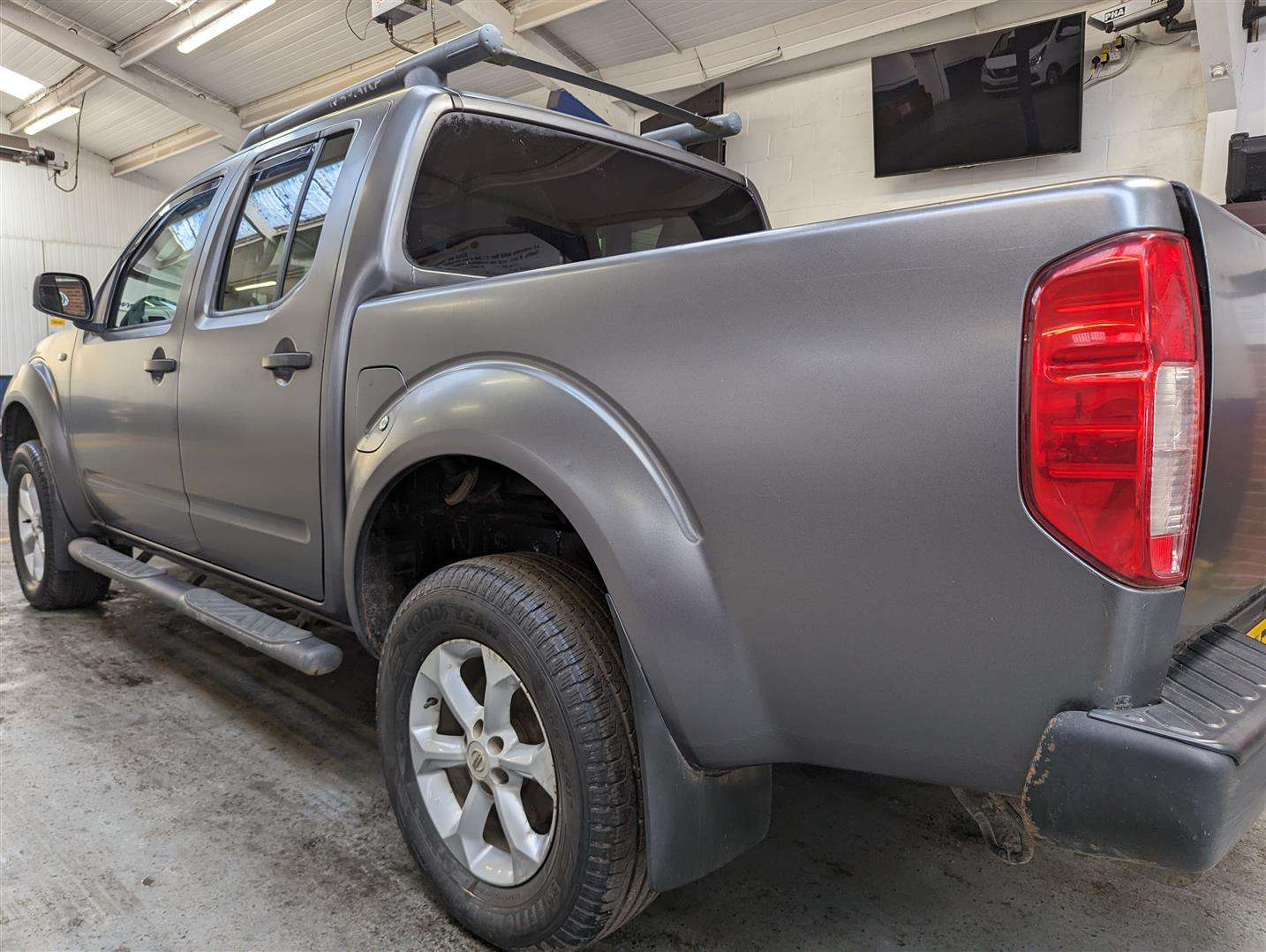 <p>2005 NISSAN NAVARA DCI AVENTURA AUTO</p>