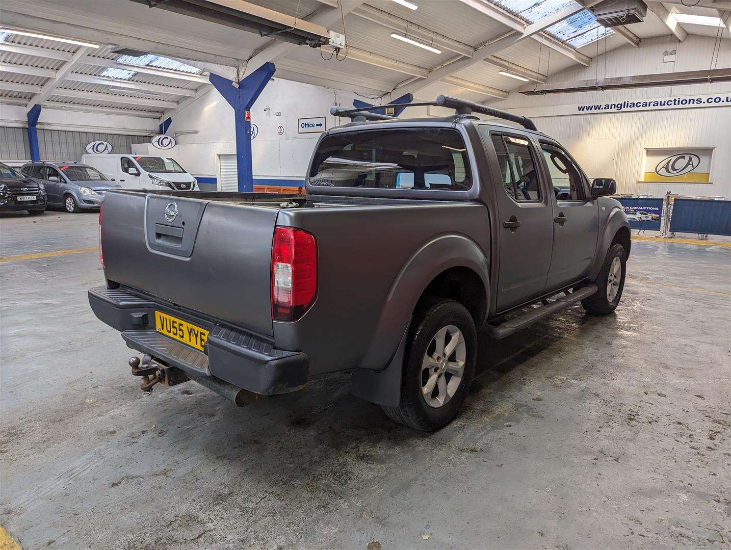 <p>2005 NISSAN NAVARA DCI AVENTURA AUTO</p>