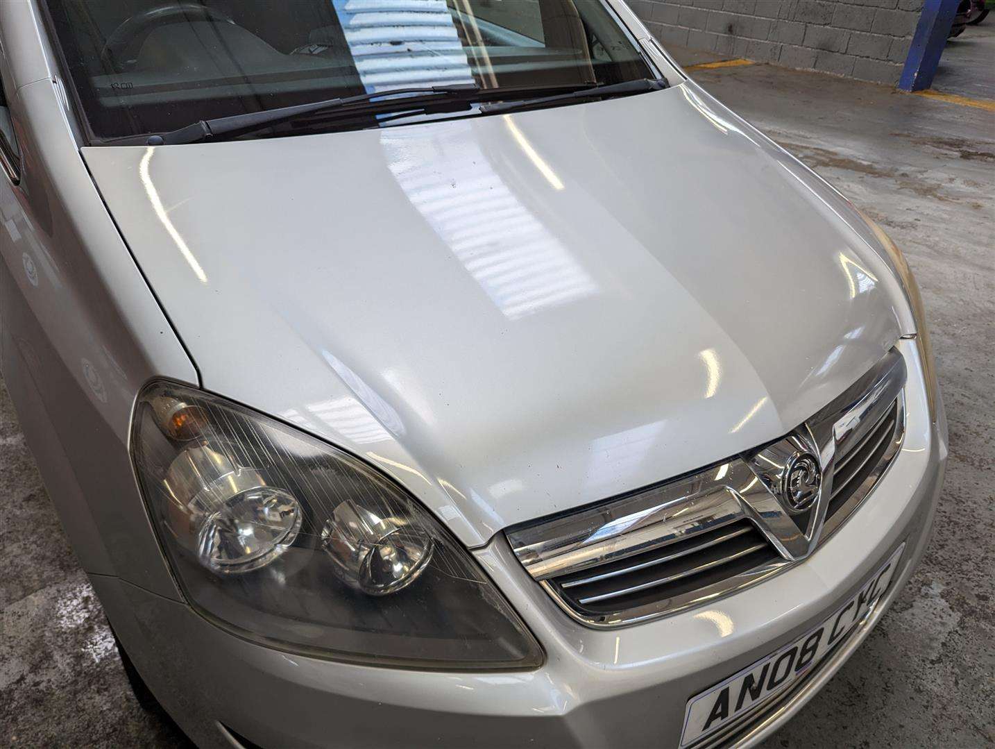 <p>2008 VAUXHALL ZAFIRA SRI</p>