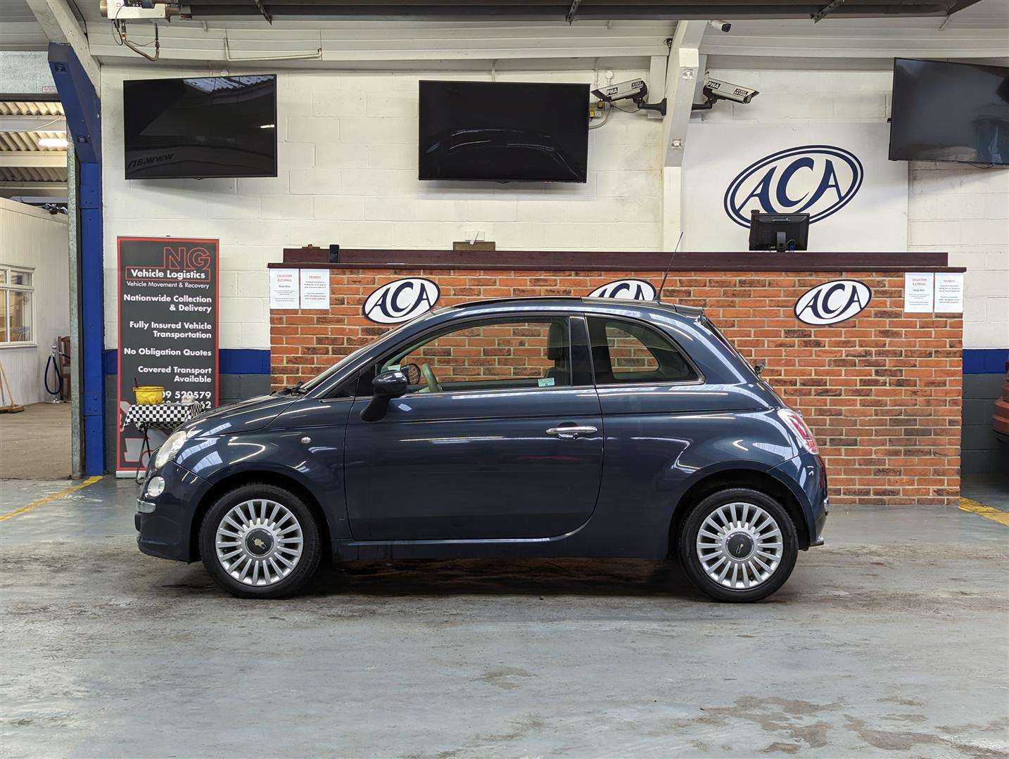 <p>2008 FIAT 500 LOUNGE M-JET RHD</p>