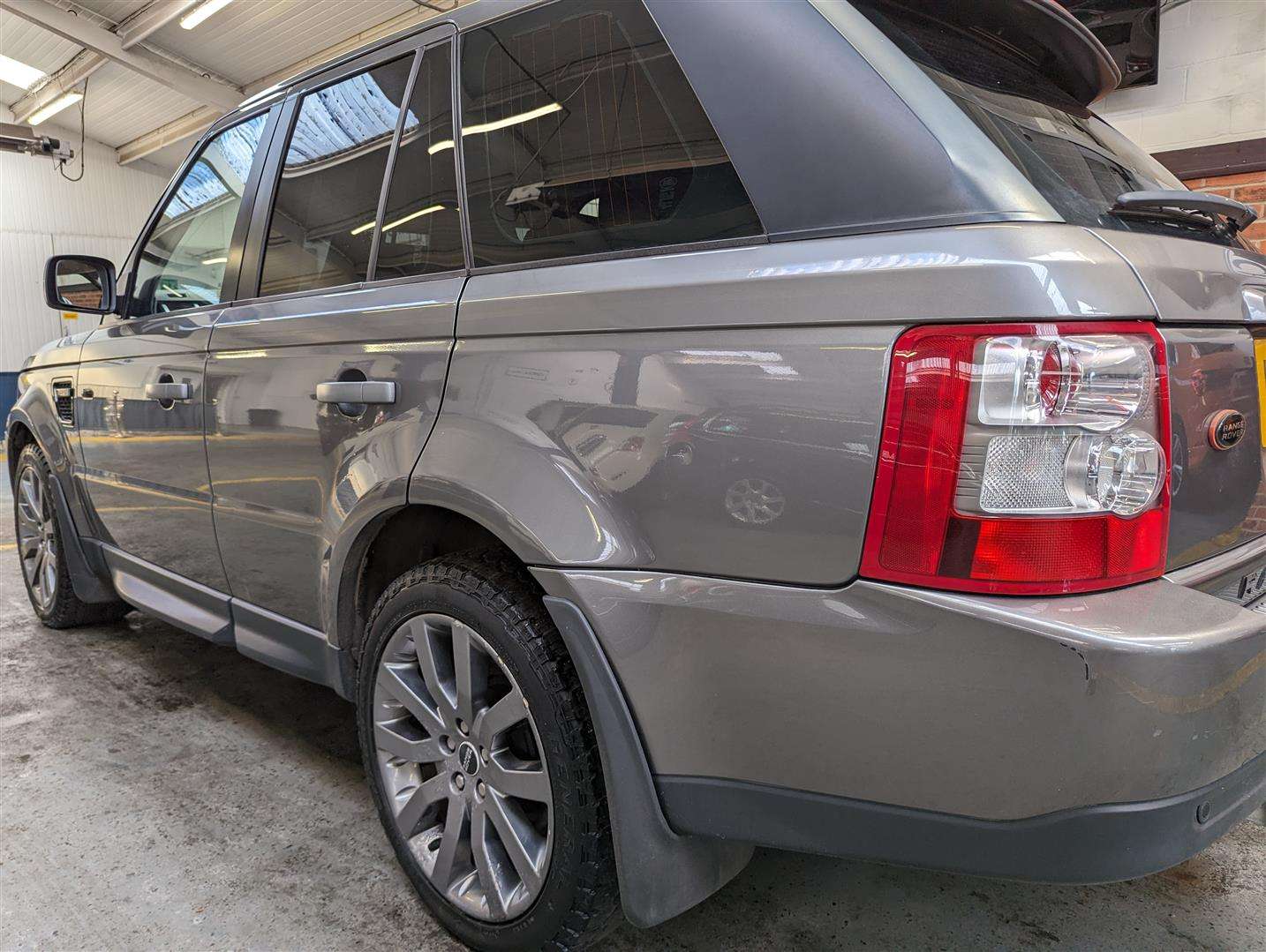 <p>2009 LAND ROVER RANGE ROVER SP HSE TDV6 AUTO</p>