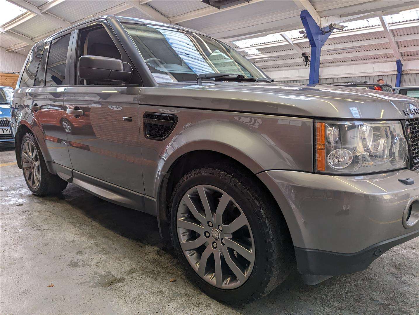 <p>2009 LAND ROVER RANGE ROVER SP HSE TDV6 AUTO</p>