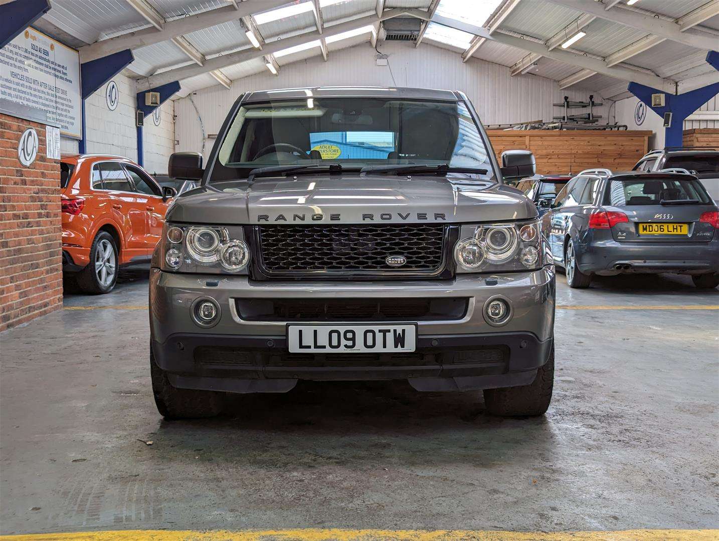 <p>2009 LAND ROVER RANGE ROVER SP HSE TDV6 AUTO</p>