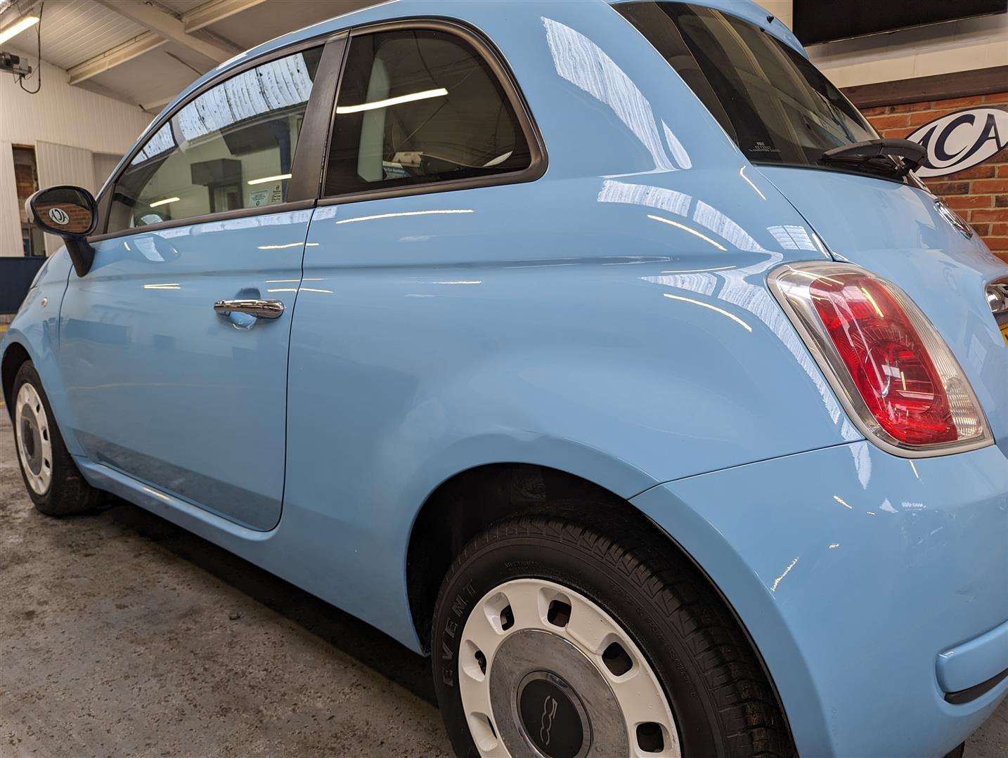 <p>2013 FIAT 500 COLOUR THERAPY</p>