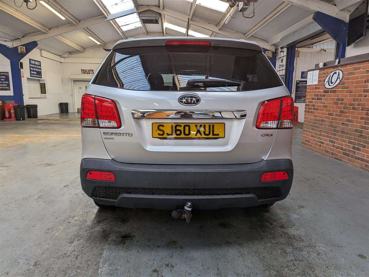 <p>2010 KIA SORENTO KX-3 CRDI 4X4 AUTO</p>