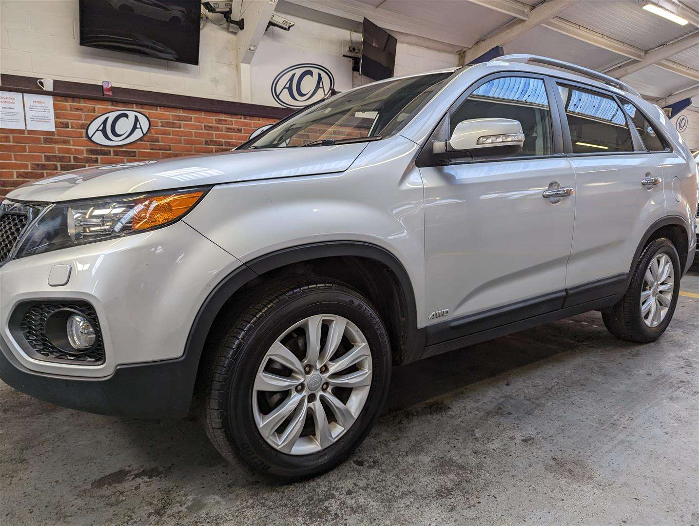 <p>2010 KIA SORENTO KX-3 CRDI 4X4 AUTO</p>