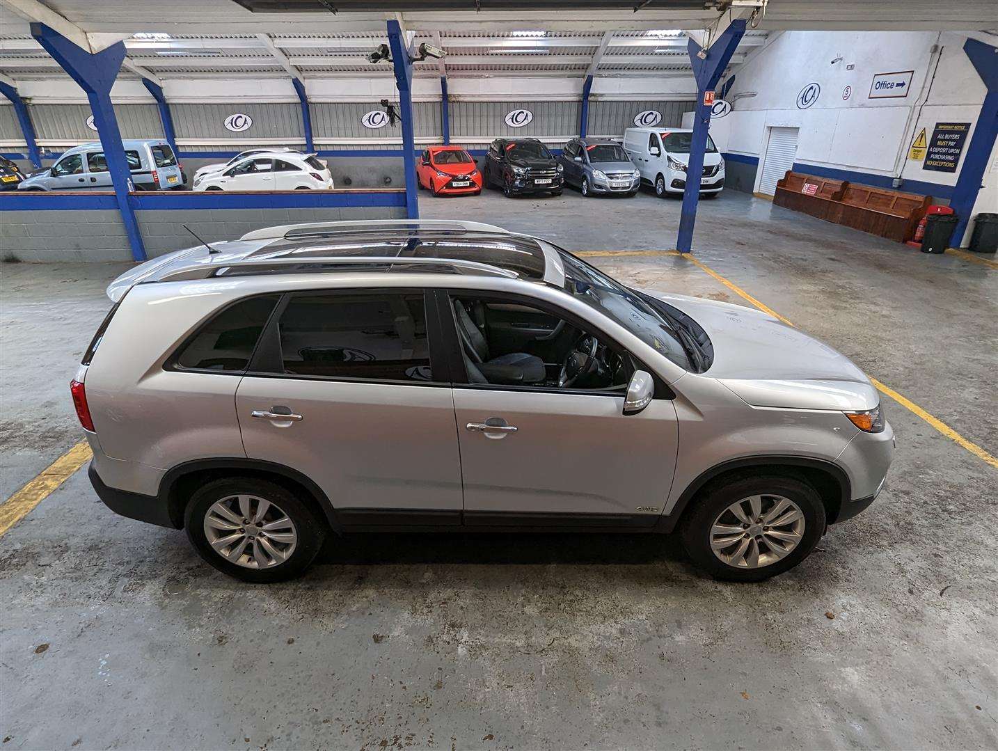 <p>2010 KIA SORENTO KX-3 CRDI 4X4 AUTO</p>