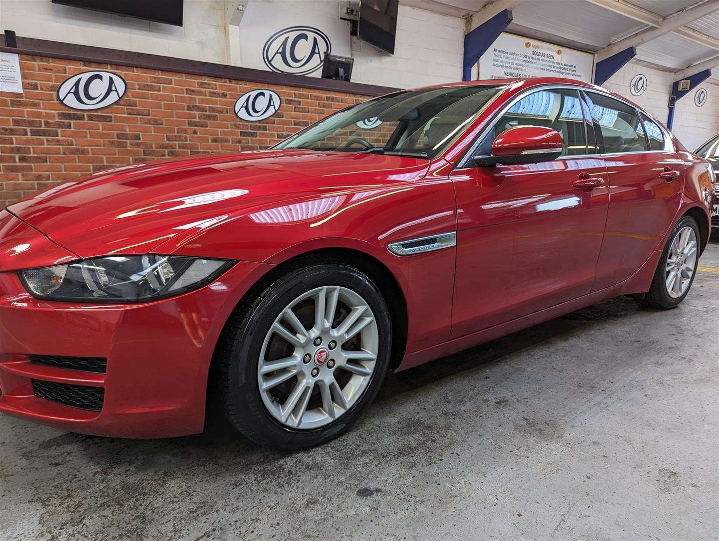 <p>2015 JAGUAR XE PRESTIGE D AUTO</p>