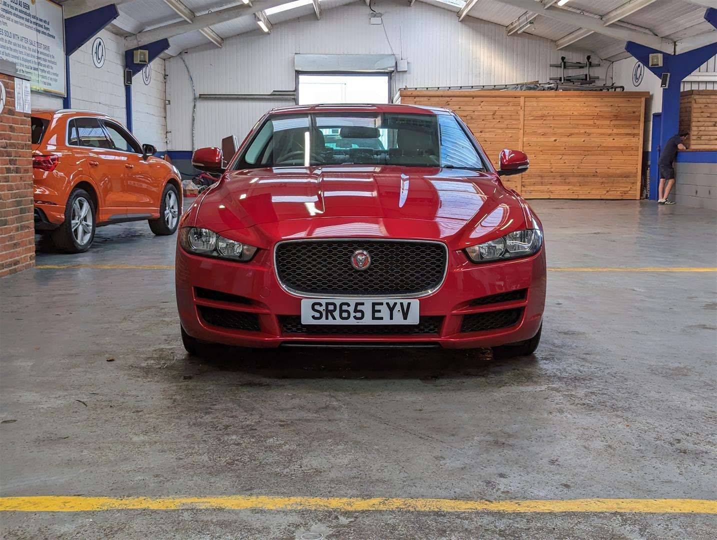 <p>2015 JAGUAR XE PRESTIGE D AUTO</p>