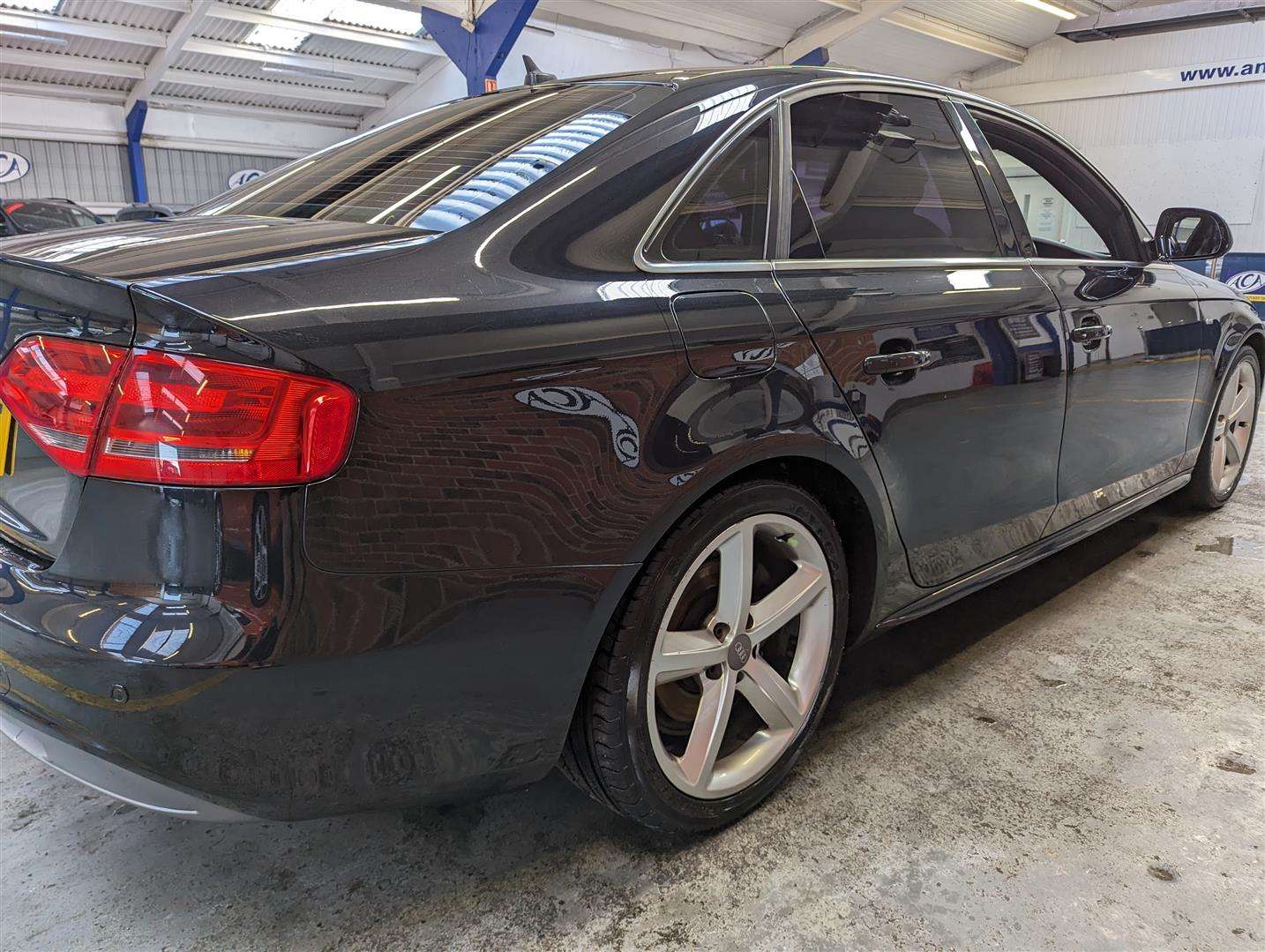 <p>2009 AUDI A4 S LINE TDI</p>