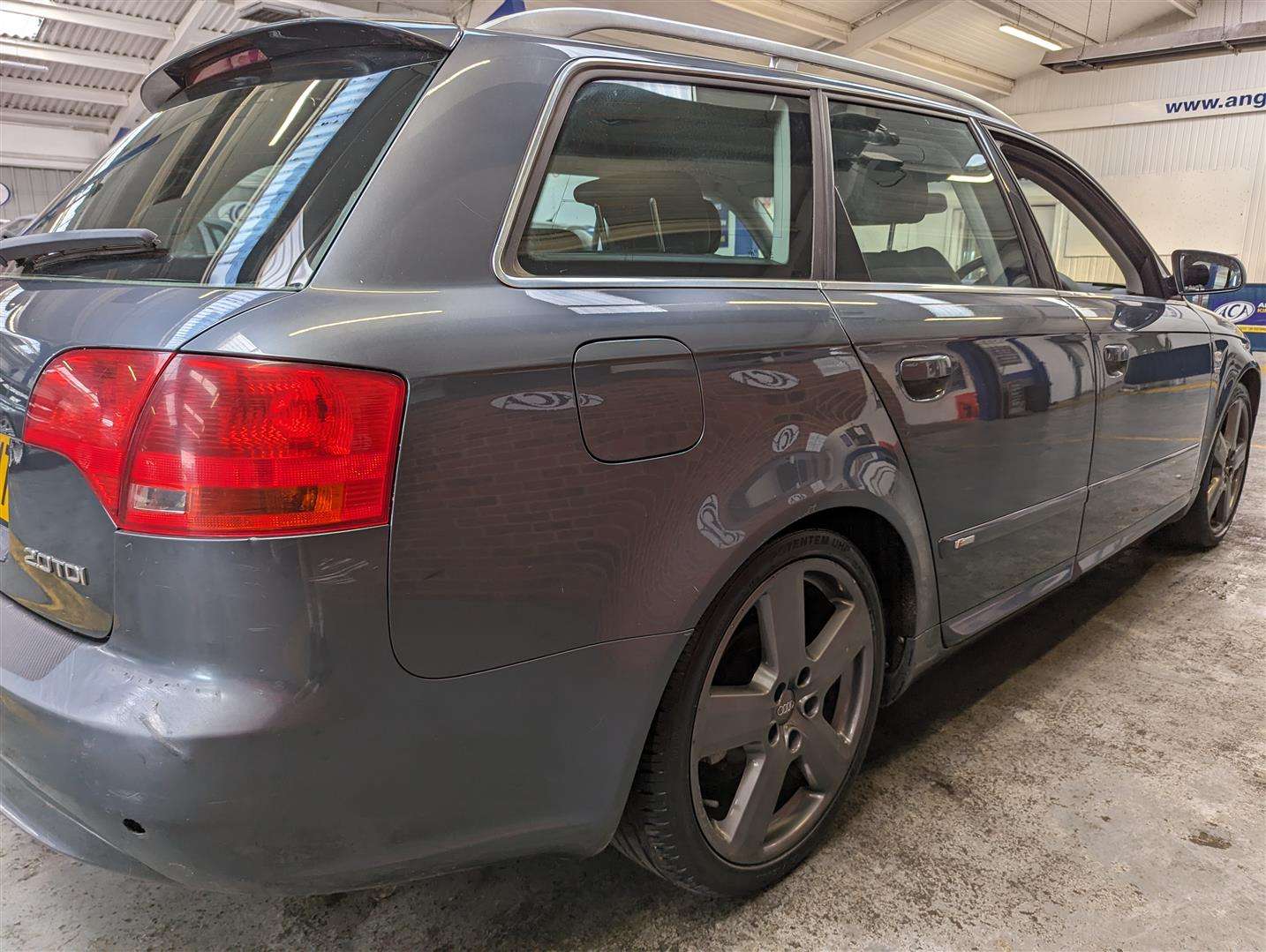 <p>2006 AUDI A4 AVANT S LINE TDI AUTO</p>