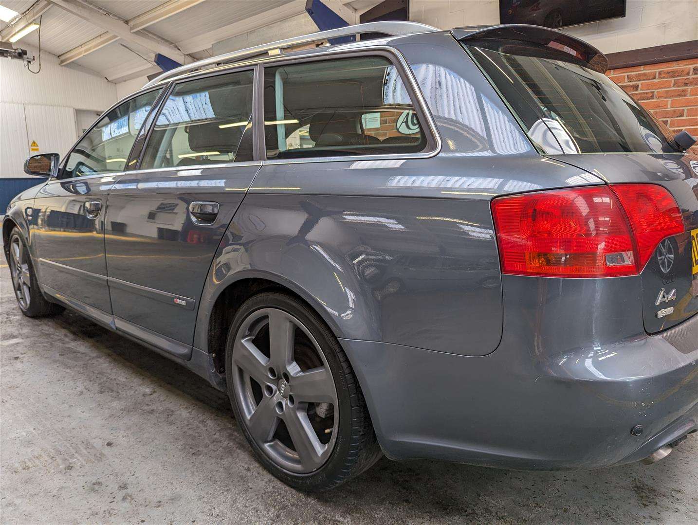 <p>2006 AUDI A4 AVANT S LINE TDI AUTO</p>