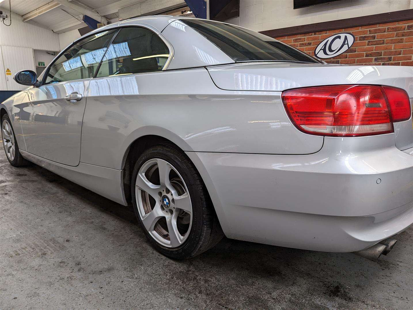 <p>2008 BMW 325I SE</p>