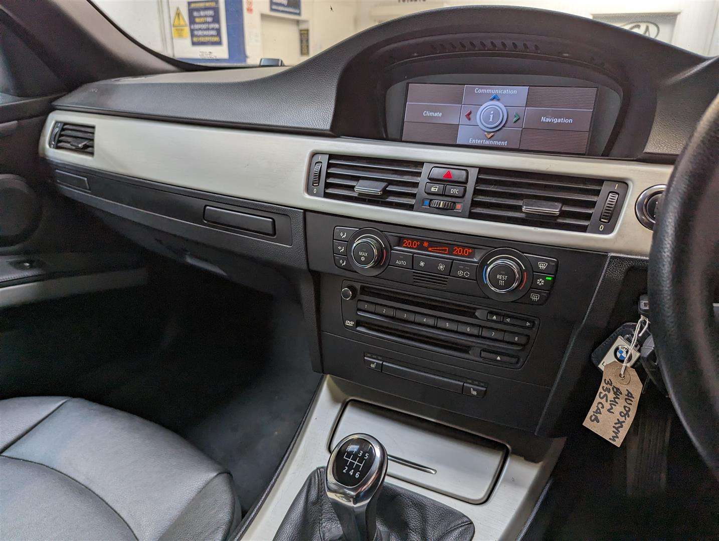 <p>2008 BMW 325I SE</p>