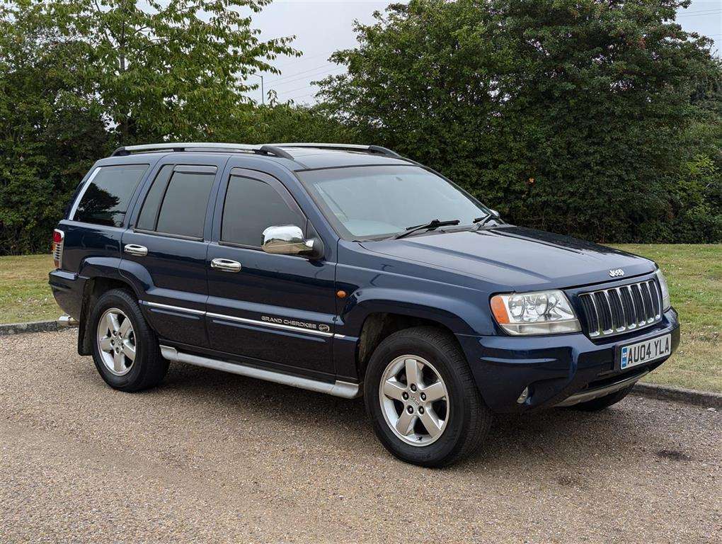 <p>2004 JEEP GR CHEROKEE V8 OVERLAND AUTO</p>