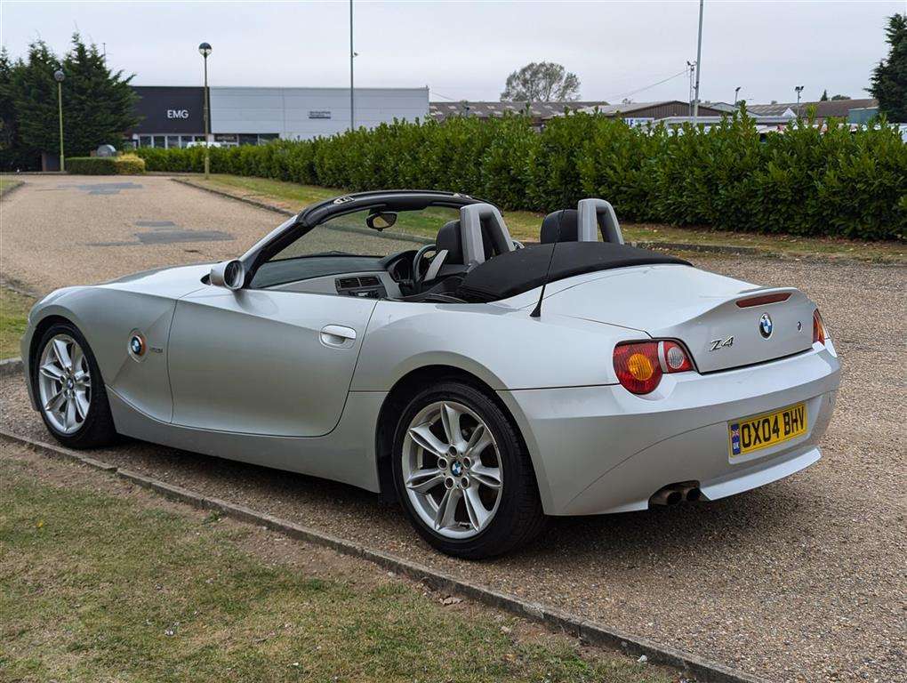 <p>2004 BMW Z4 2.2I SE</p>