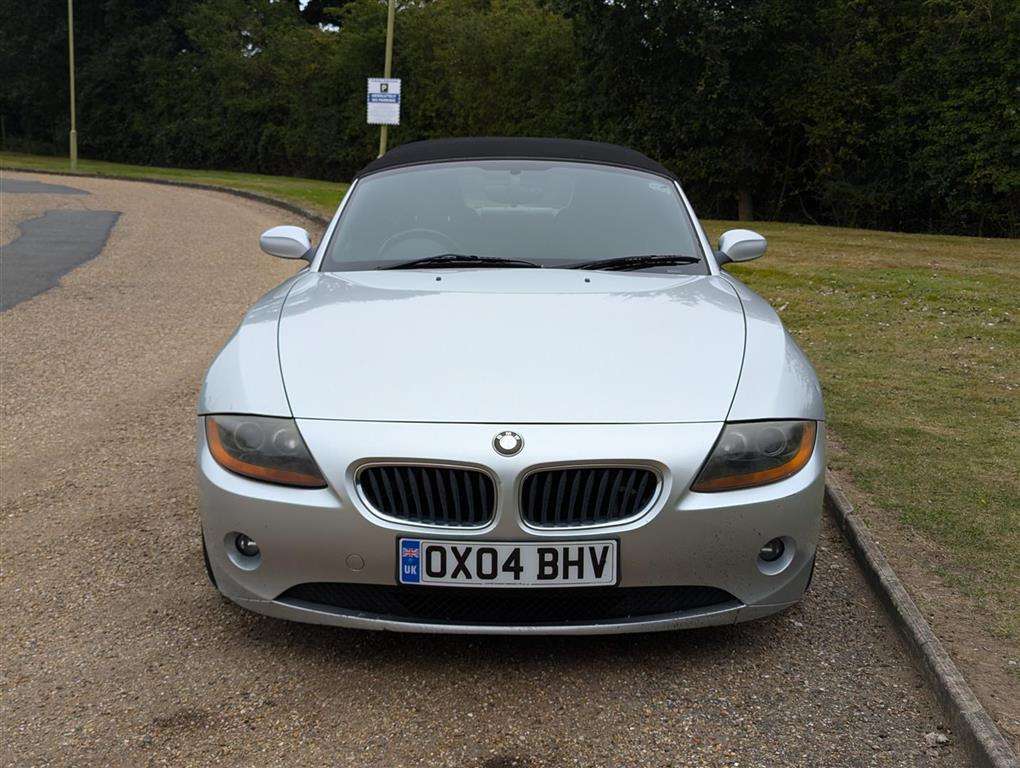 <p>2004 BMW Z4 2.2I SE</p>