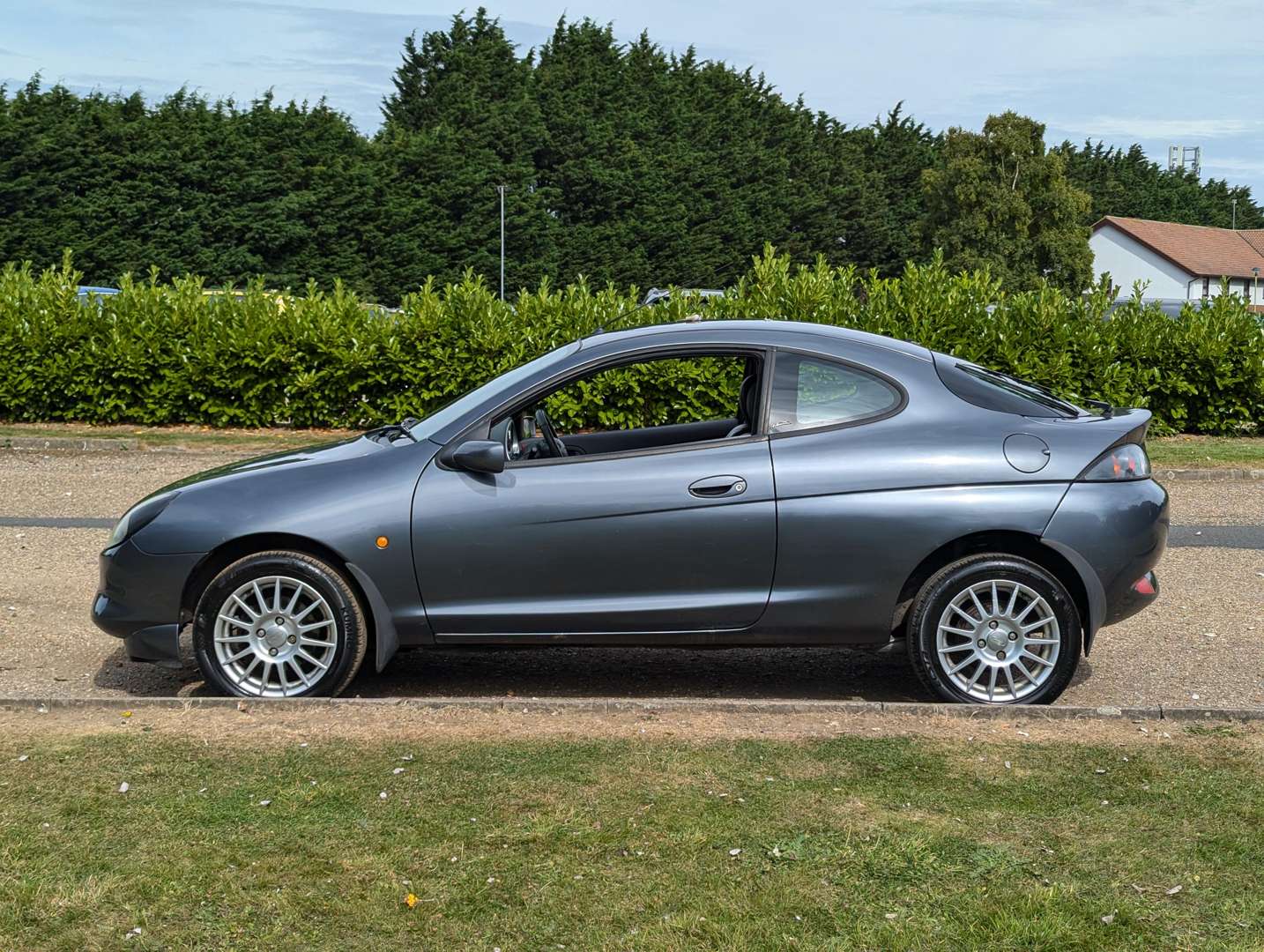 <p>2002 FORD PUMA THUNDER</p>