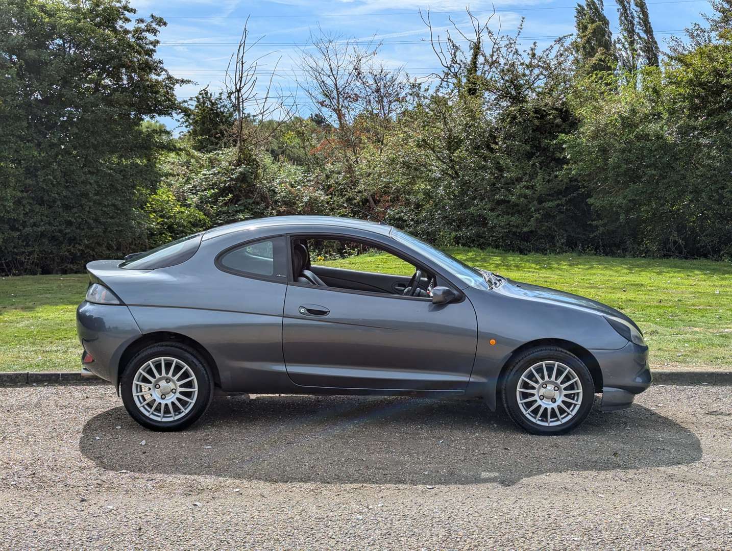 <p>2002 FORD PUMA THUNDER</p>