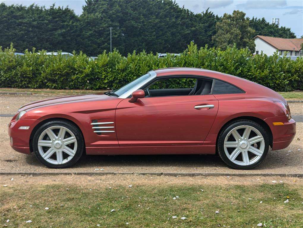 <p>2006 CHRYSLER CROSSFIRE</p>