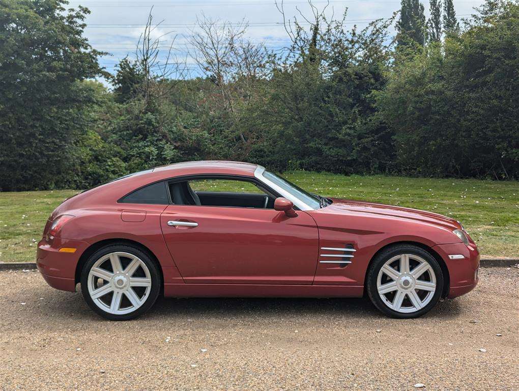 <p>2006 CHRYSLER CROSSFIRE</p>