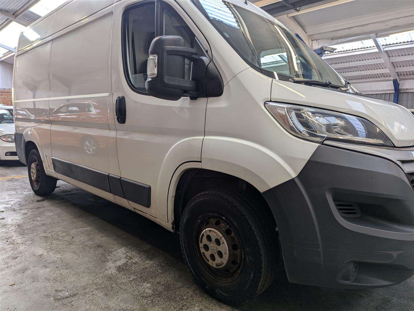 <p>2017 CITROEN RELAY 33 L2H2 EPRISE BLUE</p>