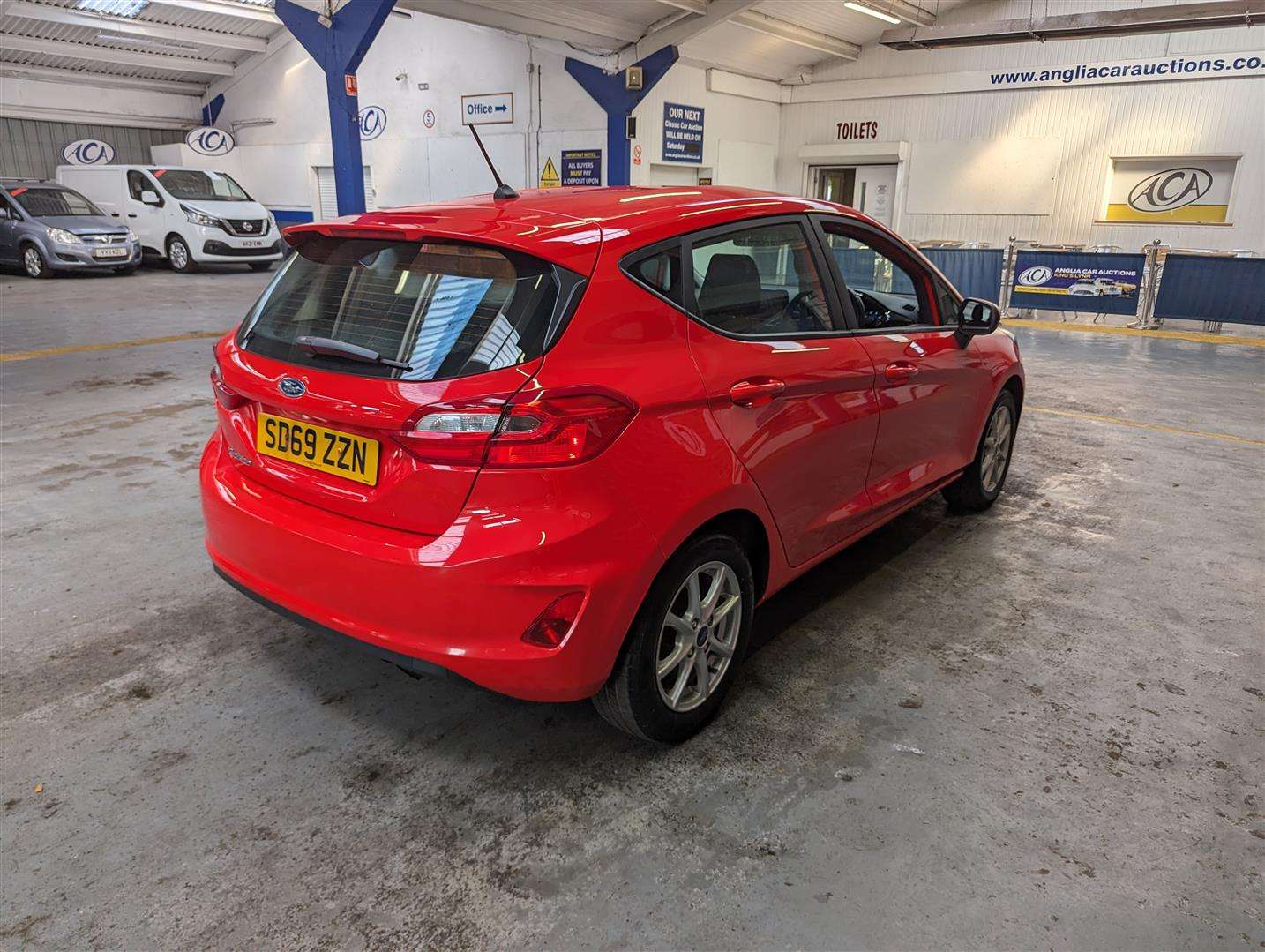 <p>2019 FORD FIESTA ZETEC</p>