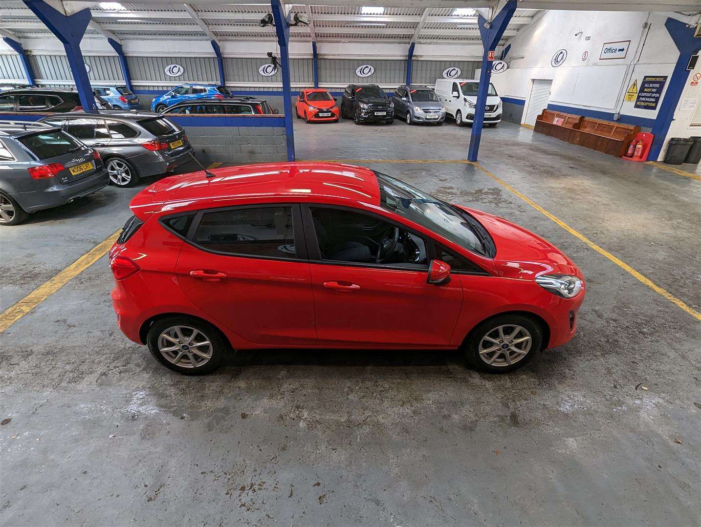 <p>2019 FORD FIESTA ZETEC</p>