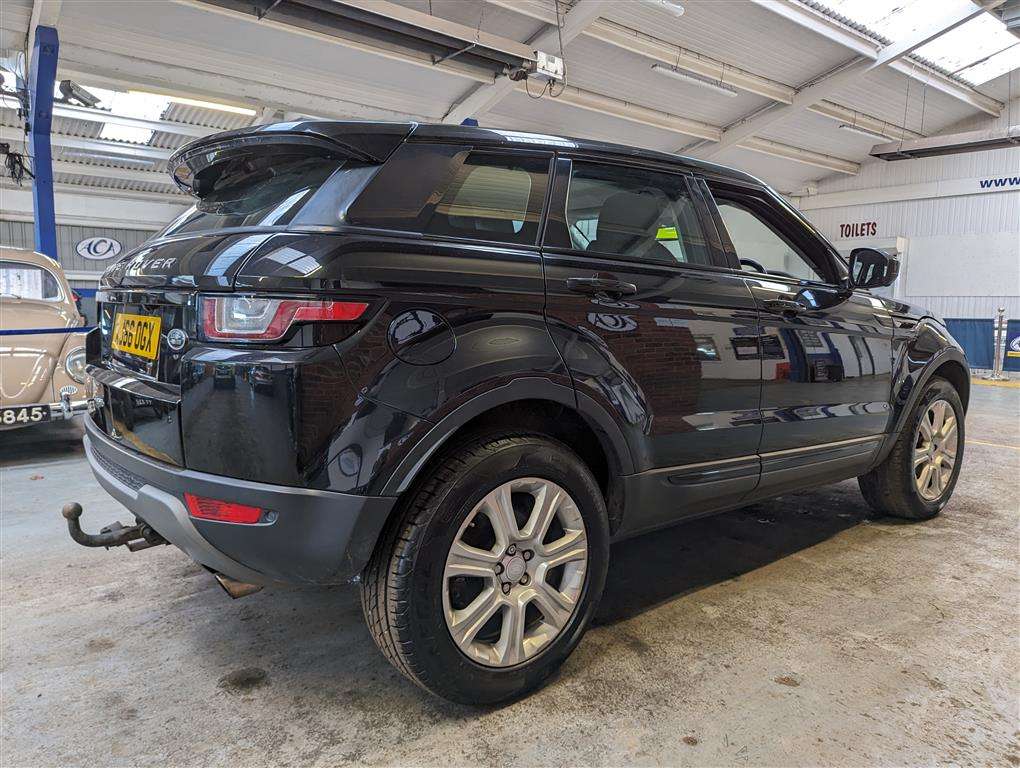 <p>2017 LAND ROVER RANGE ROVER EVOQUE SE TEC</p>