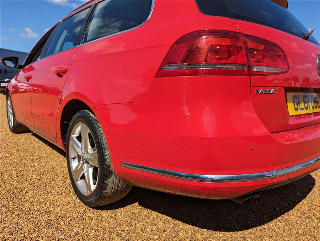 <p>2012 VOLKSWAGEN PASSAT SE BLUEMOTION TECH</p>