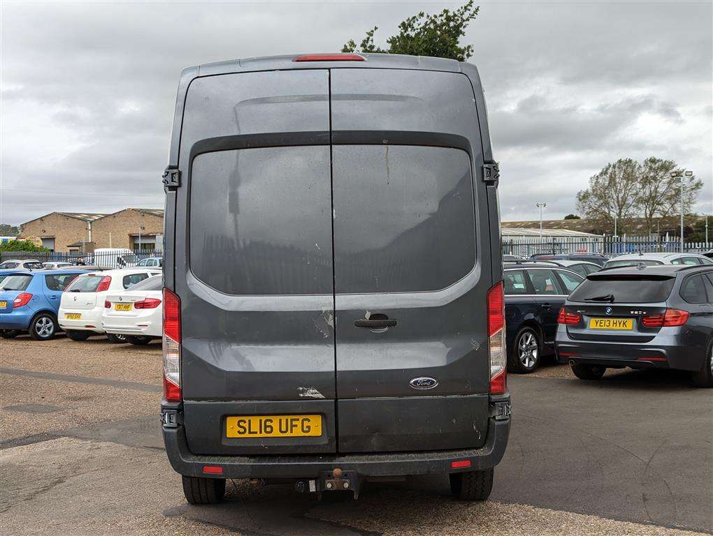 <p>2016 FORD TRANSIT **SOLD</p>