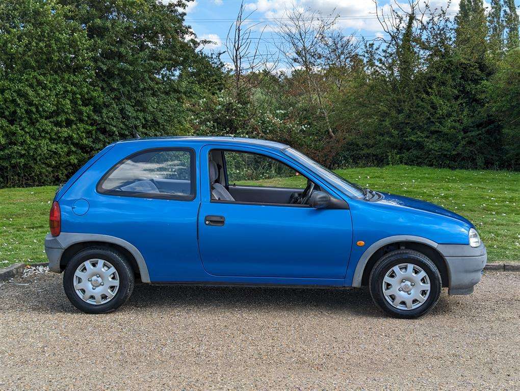 <p>2000 VAUXHALL CORSA ENVOY 12V</p>