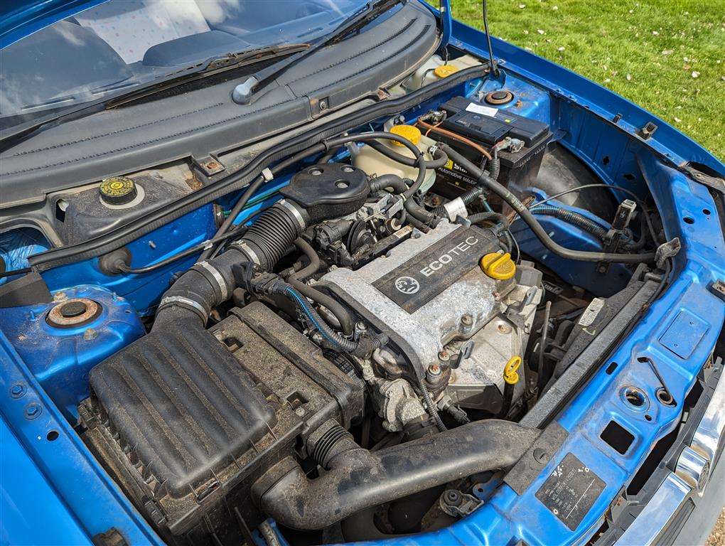 <p>2000 VAUXHALL CORSA ENVOY 12V</p>