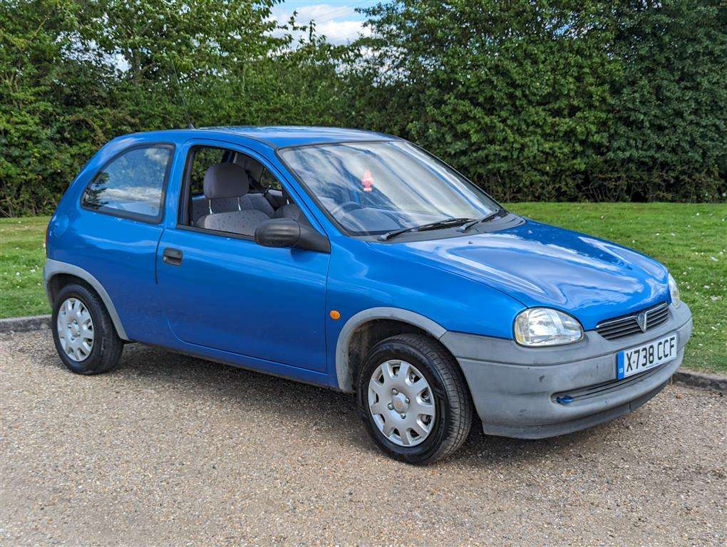 <p>2000 VAUXHALL CORSA ENVOY 12V</p>