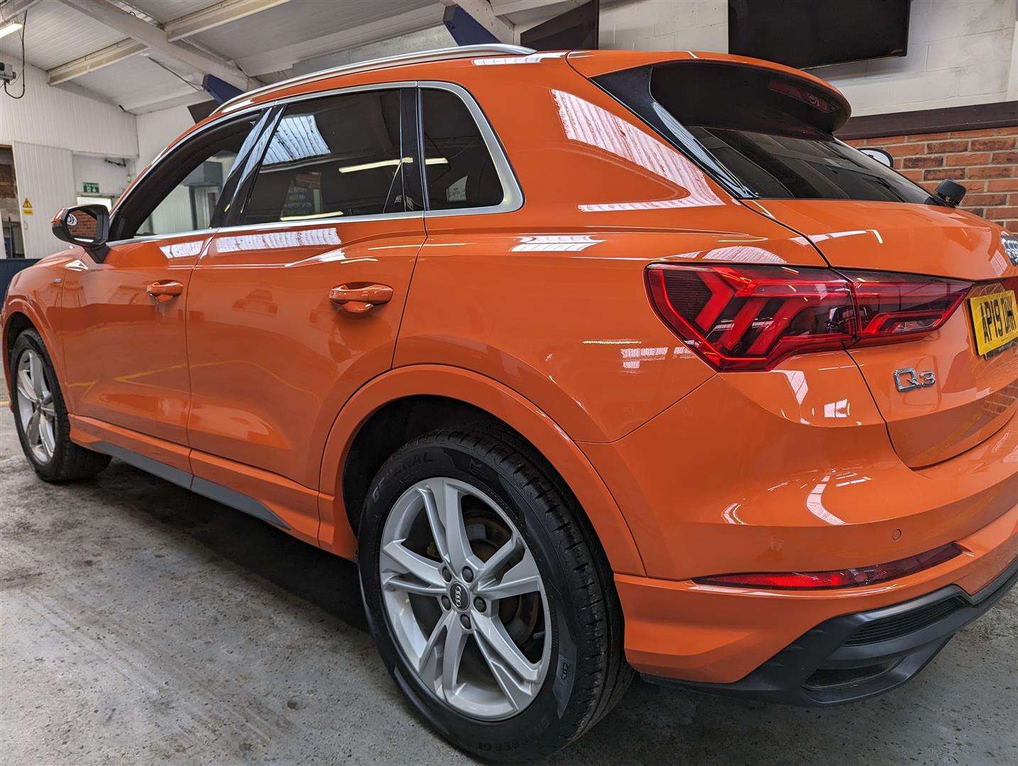 <p>2019 AUDI Q3 S LINE 35 TDI S-A</p>