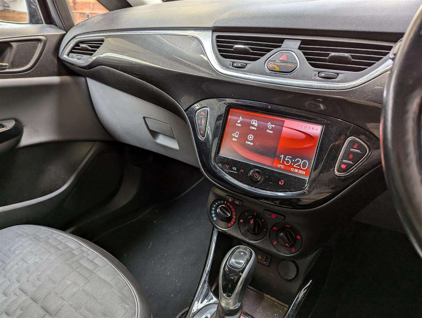 <p>2015 VAUXHALL CORSA SE AUTO</p>